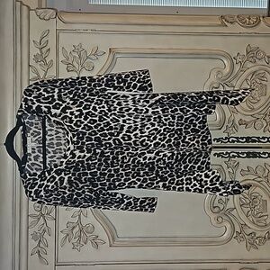 Like new Chaus blouse size Large